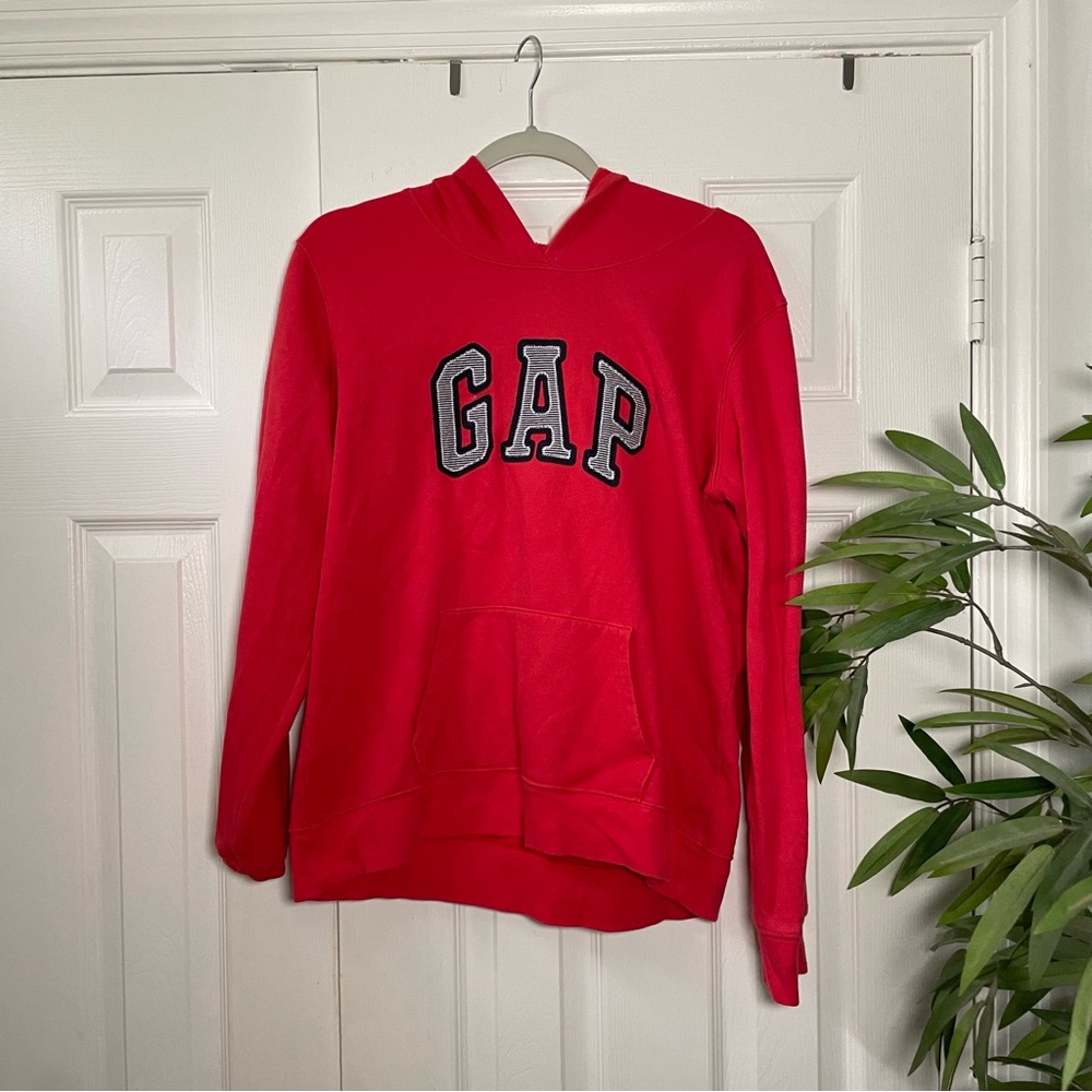red gap hoodie size large in women